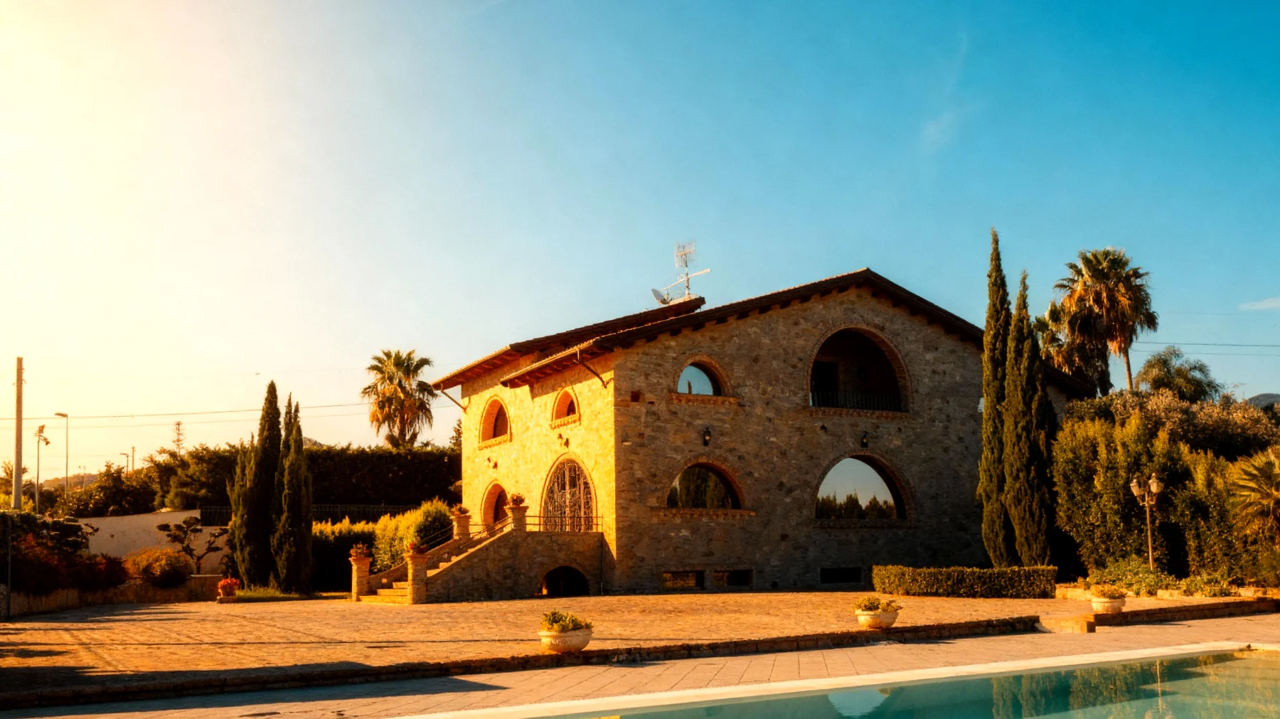 Un posto al sole 2025-12-23T06:33:45.316Z"